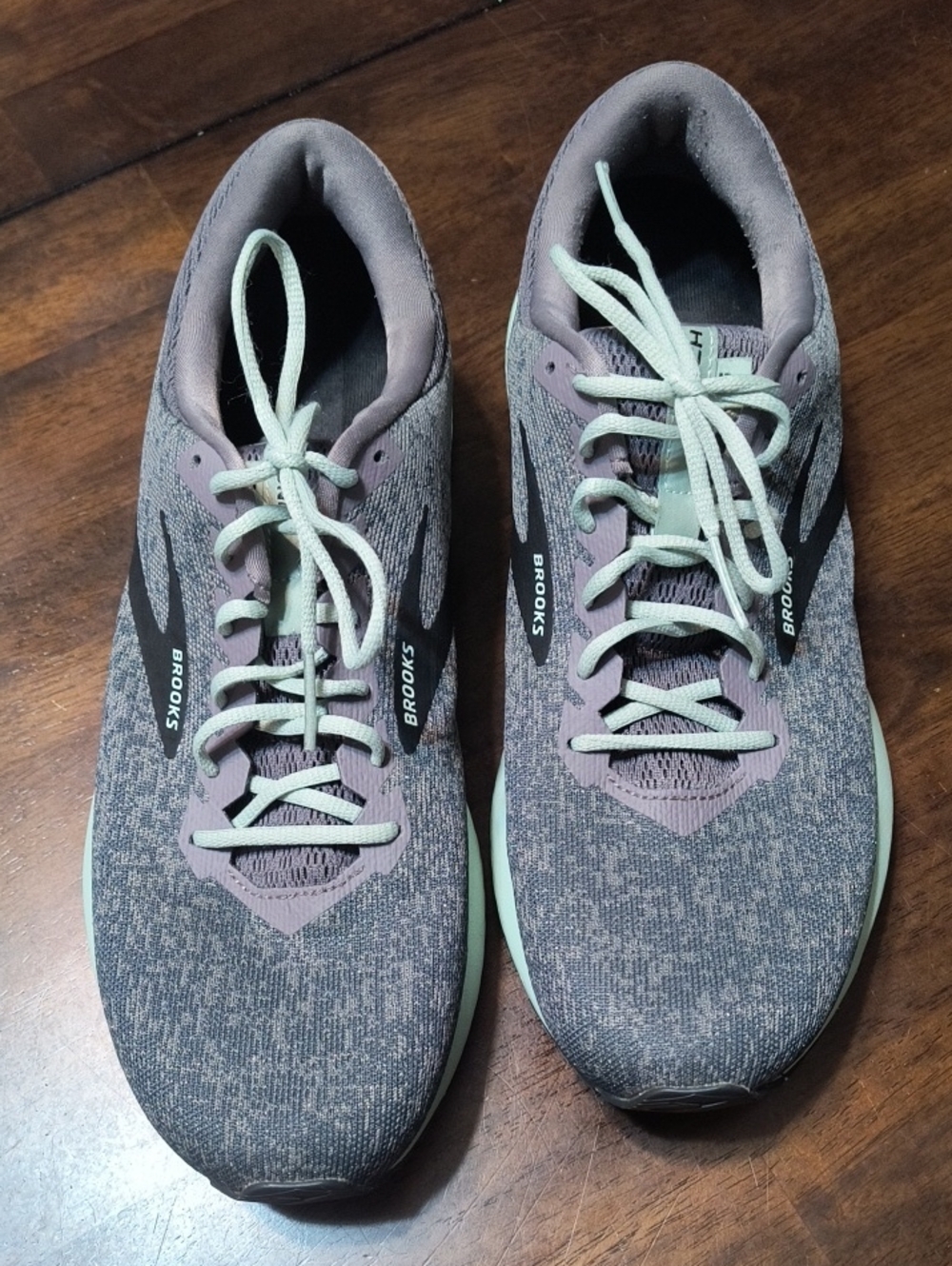 Brooks Women’s Launch Running Shoes - Lavender Gray and Mint